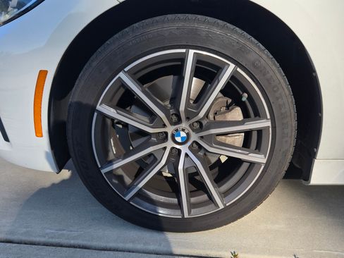 Used 2021 BMW 330i xDrive Sedan w/ Premium Package image 6