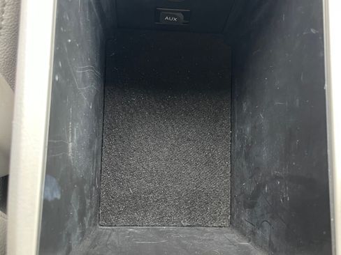 Used 2007 Toyota RAV4 Limited image 9