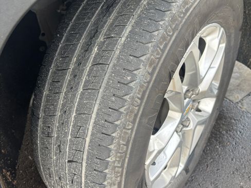 Used 2020 Chevrolet Traverse LT w/ Driver Confidence II Package image 15