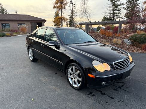 Used 2003 Mercedes-Benz C 230 Sedan image 1