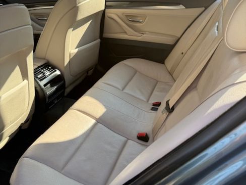 Used 2011 BMW 528i Sedan image 14