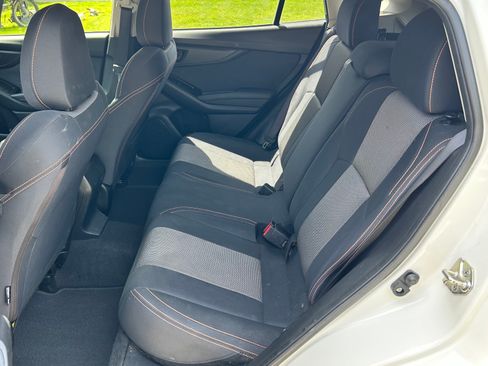 Used 2019 Subaru Crosstrek 2.0i Premium w/ Popular Package #3 AWD/4WD image 11
