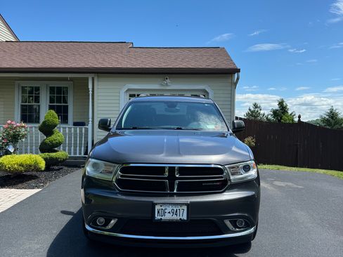 Used 2017 Dodge Durango SXT w/ Quick Order Package 23B AWD/4WD image 2