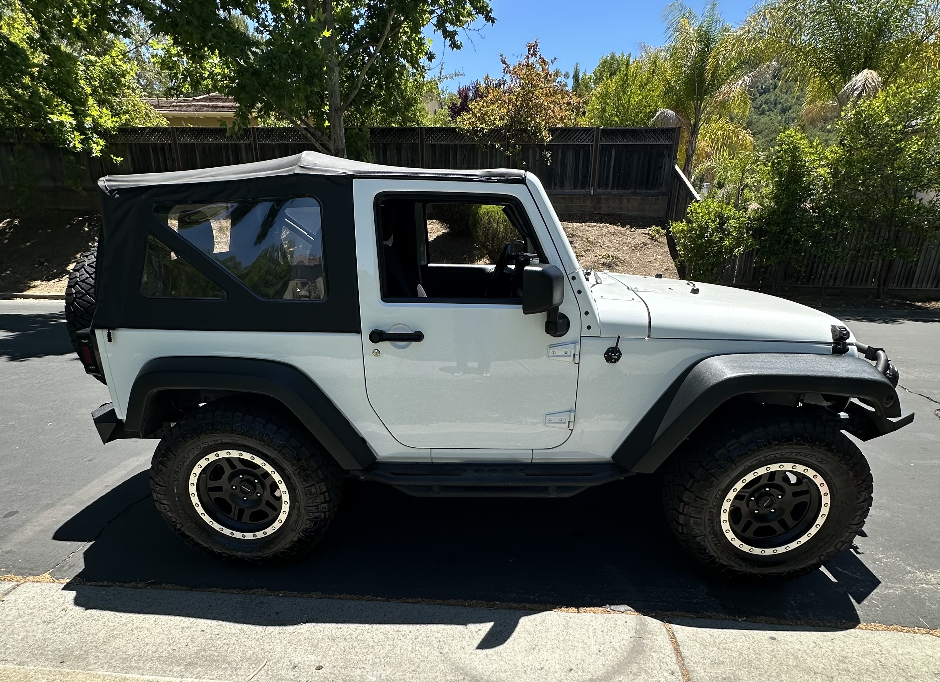 Used 2013 Jeep Wrangler Sport AWD/4WD image 8