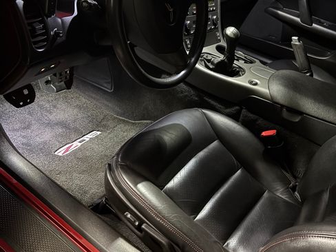 Used 2007 Chevrolet Corvette Z06 w/ Preferred Equipment Group image 8