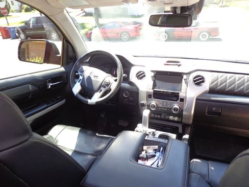 Used 2020 Toyota Tundra Platinum AWD/4WD image 21