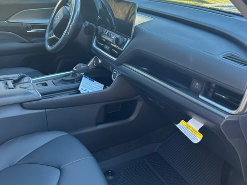 Used 2026 Toyota Grand Highlander AWD Hybrid image 6