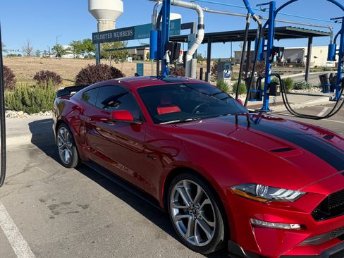 Used 2022 Ford Mustang GT Premium w/ Equipment Group 401A RWD image 6