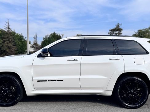 Used 2021 Jeep Grand Cherokee Limited X image 2