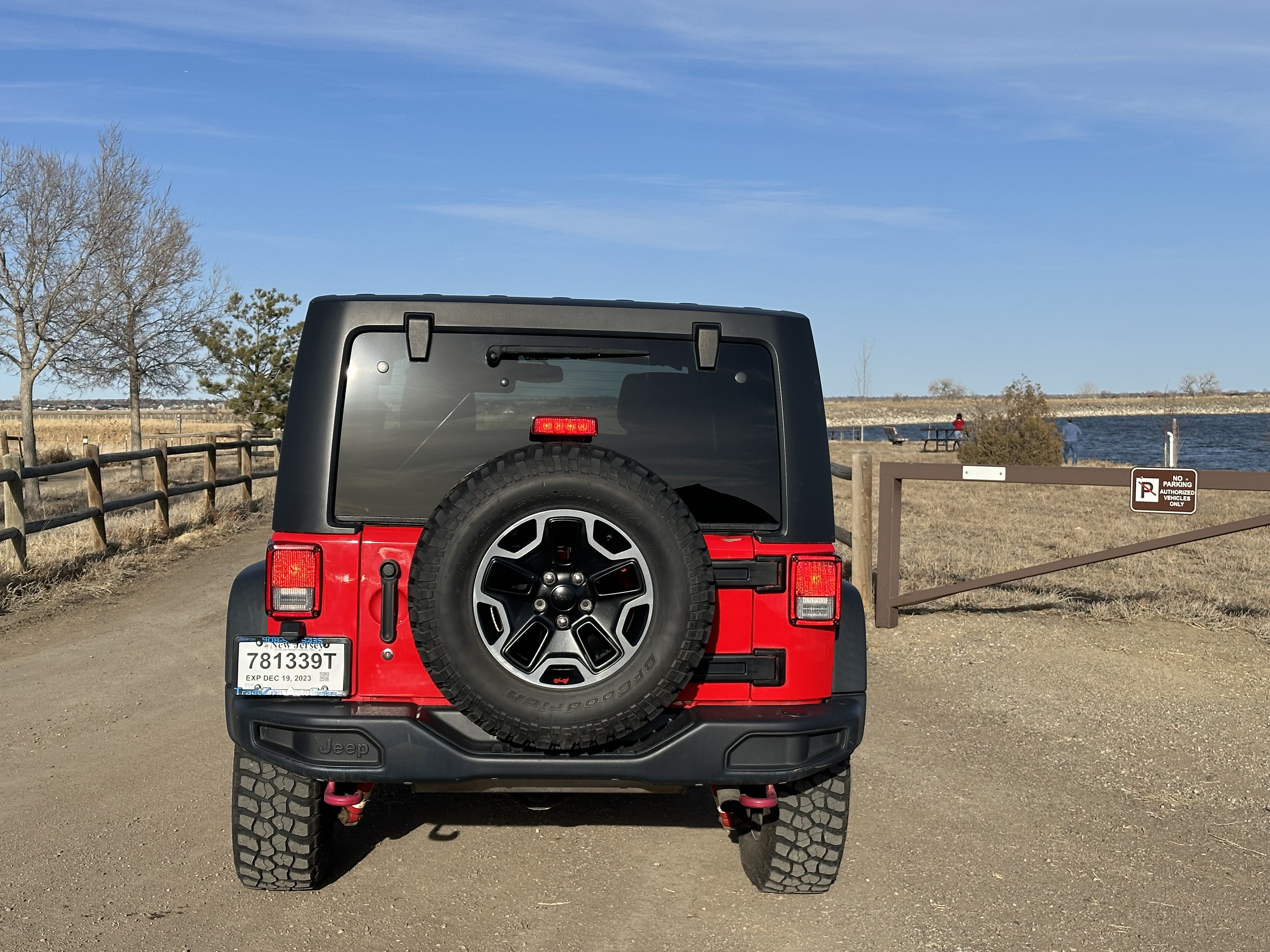 Used 2015 Jeep Wrangler Unlimited Rubicon AWD/4WD image 8