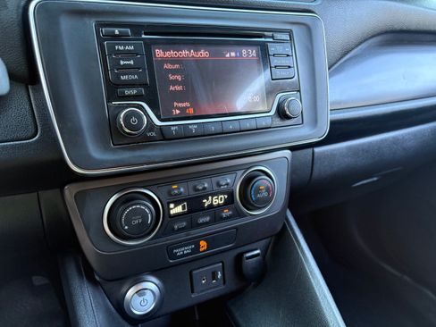 Used 2019 Nissan Leaf S w/ S Charge Package image 17