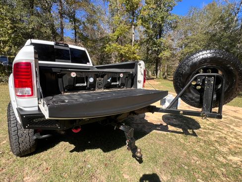 Used 2014 RAM 2500 Limited image 11