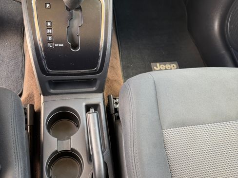 Used 2015 Jeep Patriot Sport w/ Power Value Group AWD/4WD image 17