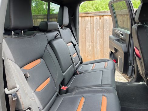 Used 2024 GMC Sierra 2500 AT4 w/ AT4 Premium Plus Package AWD/4WD image 1