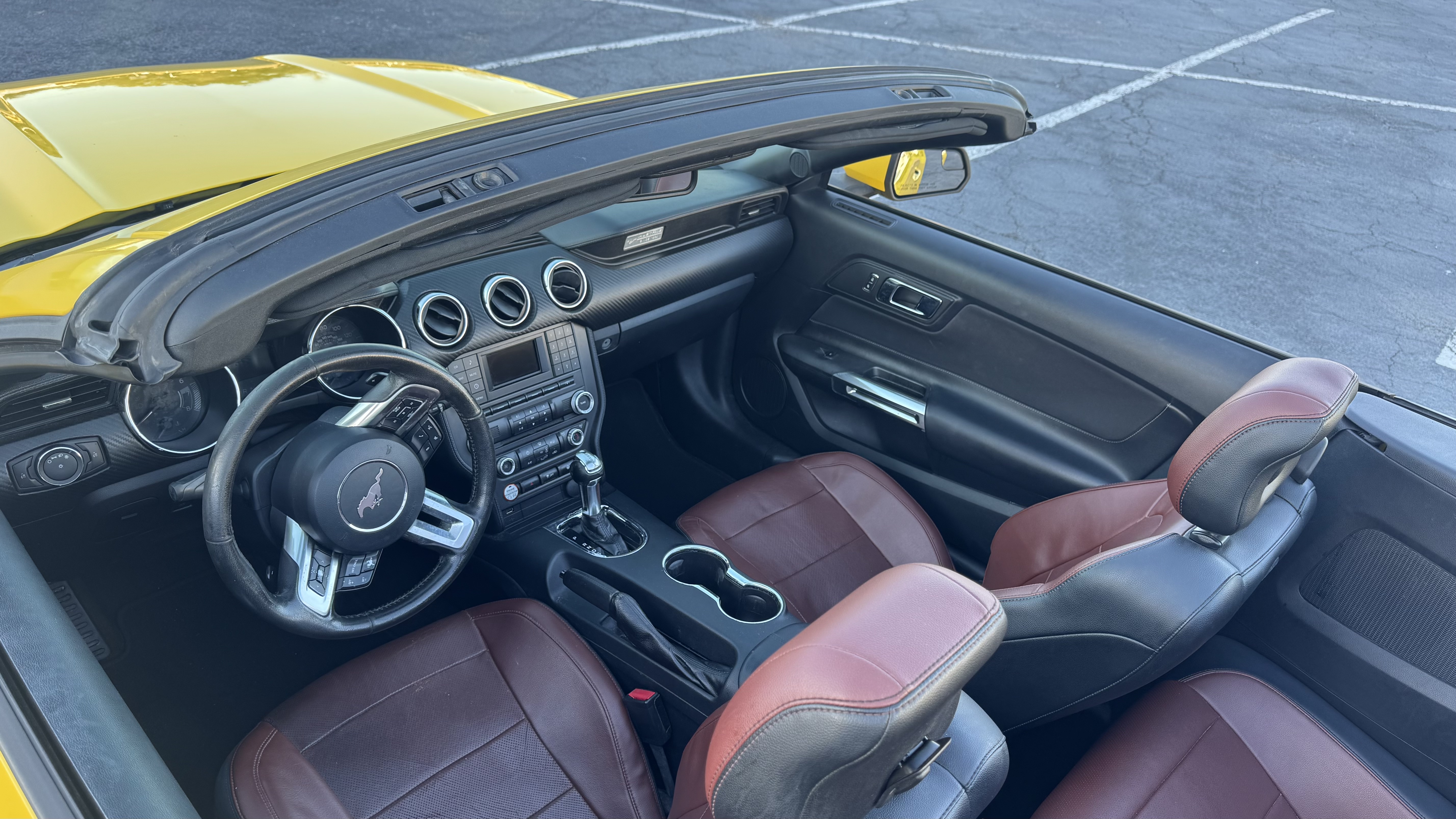 Used 2015 Ford Mustang Convertible RWD image 5