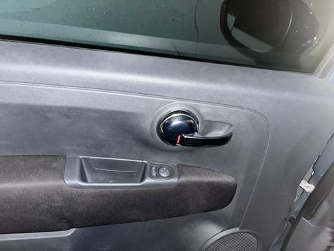 Used 2017 FIAT 500 Pop image 16