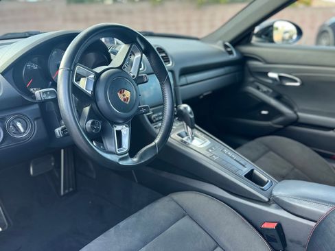 Used 2020 Porsche 718 Cayman S RWD image 11