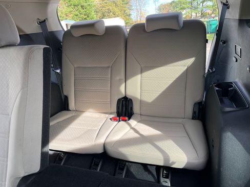 Used 2019 Kia Sorento LX w/ LX V6 Convenience Package image 11