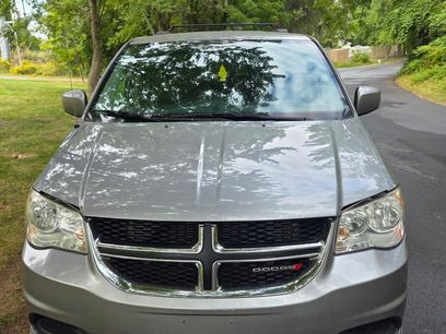 Used 2014 Dodge Grand Caravan SXT