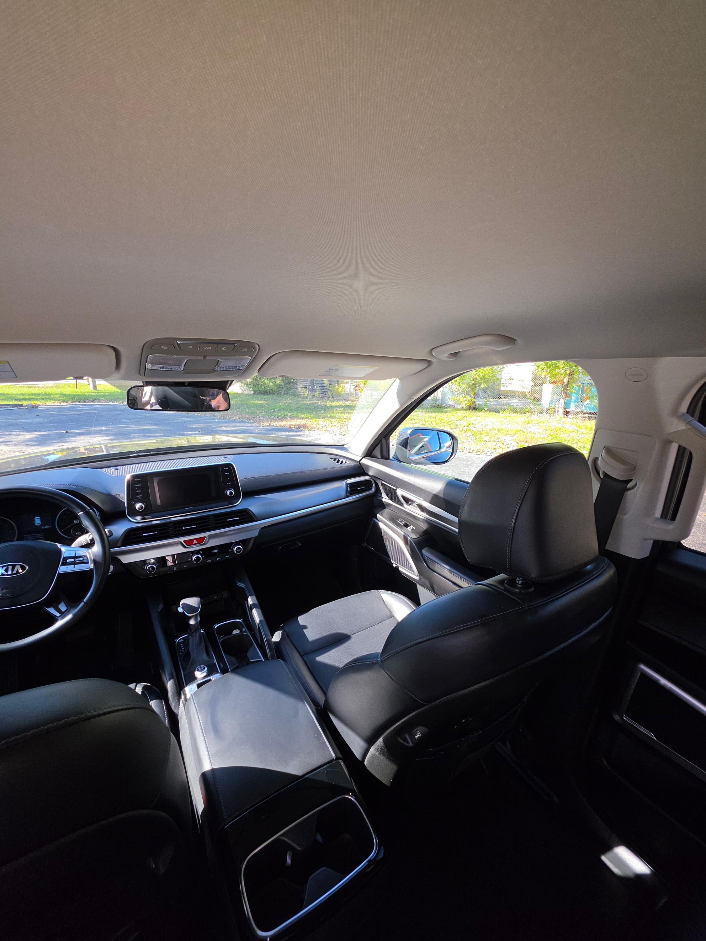 Used 2020 Kia Telluride LX FWD image 23