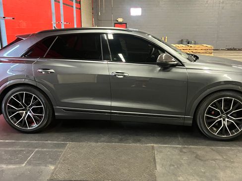 Used 2021 Audi SQ8 Prestige AWD/4WD image 22