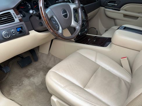 Used 2012 GMC Yukon XL Denali image 19