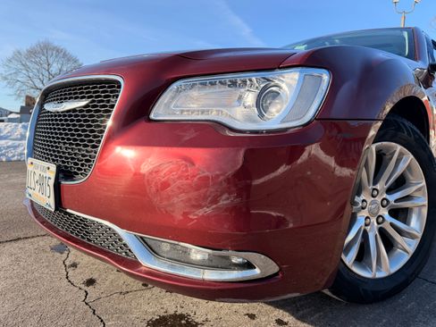 Used 2016 Chrysler 300 C image 13