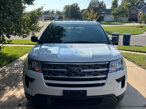 Used 2018 Ford Explorer FWD image 8