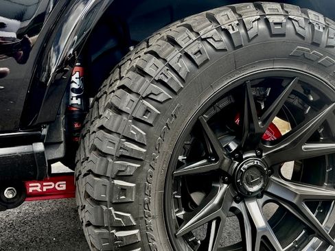 Used 2023 Ford Bronco Outer Banks image 6