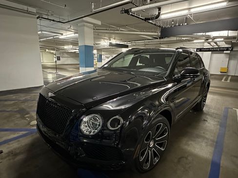 Used 2020 Bentley Bentayga image 14