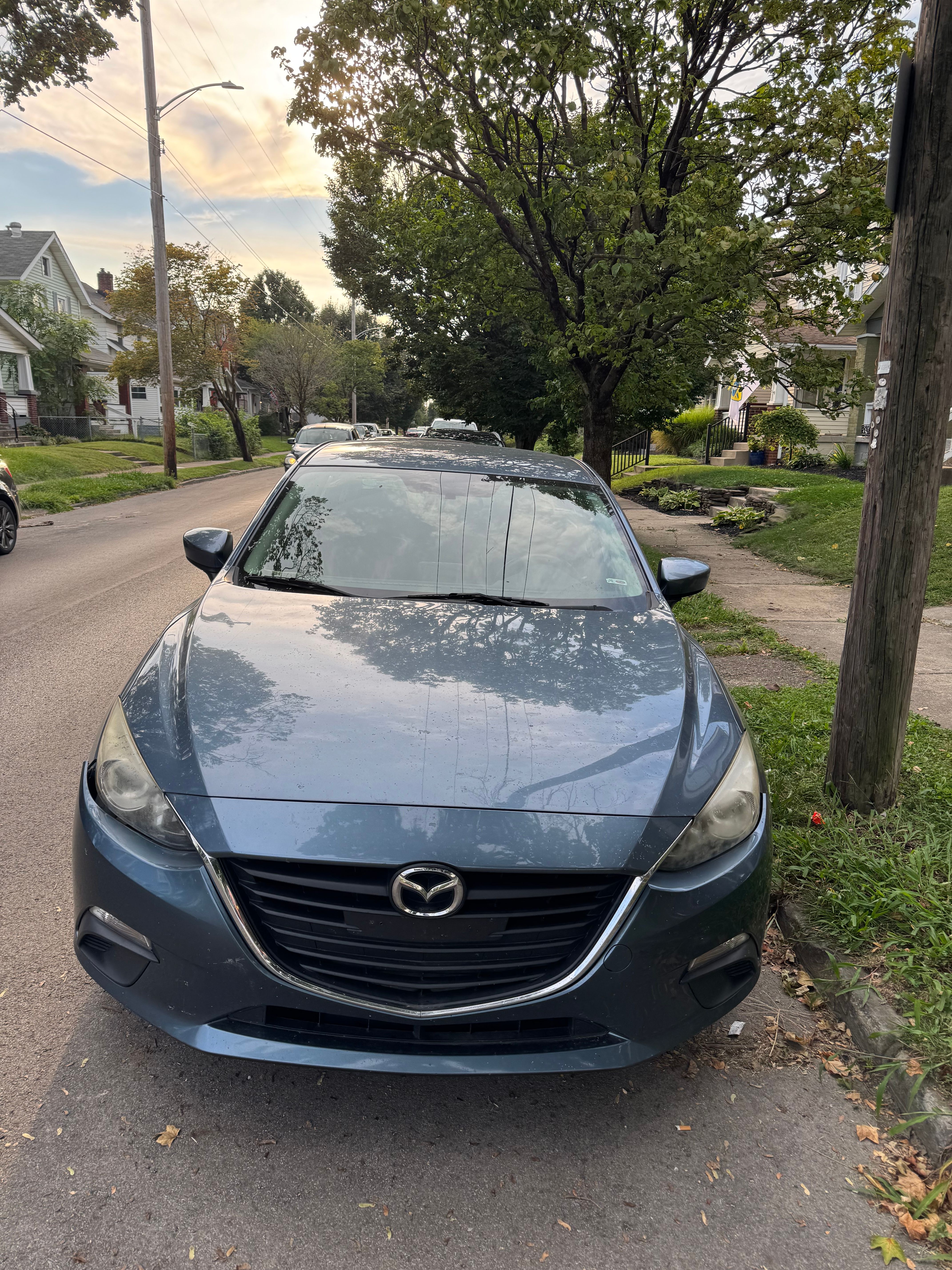 Used 2016 MAZDA MAZDA3 i Sport w/ Preferred Equipment Package FWD image 1