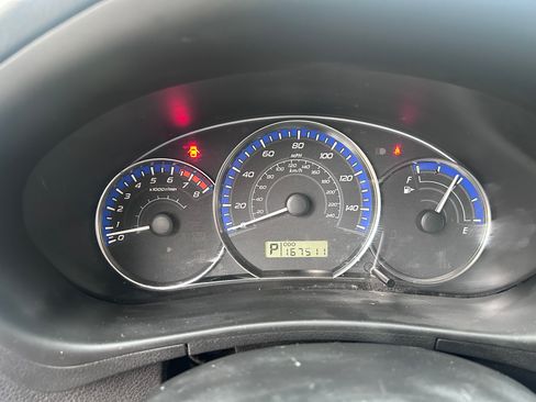 Used 2011 Subaru Forester 2.5X w/ Alloy Wheel Value Pkg image 4