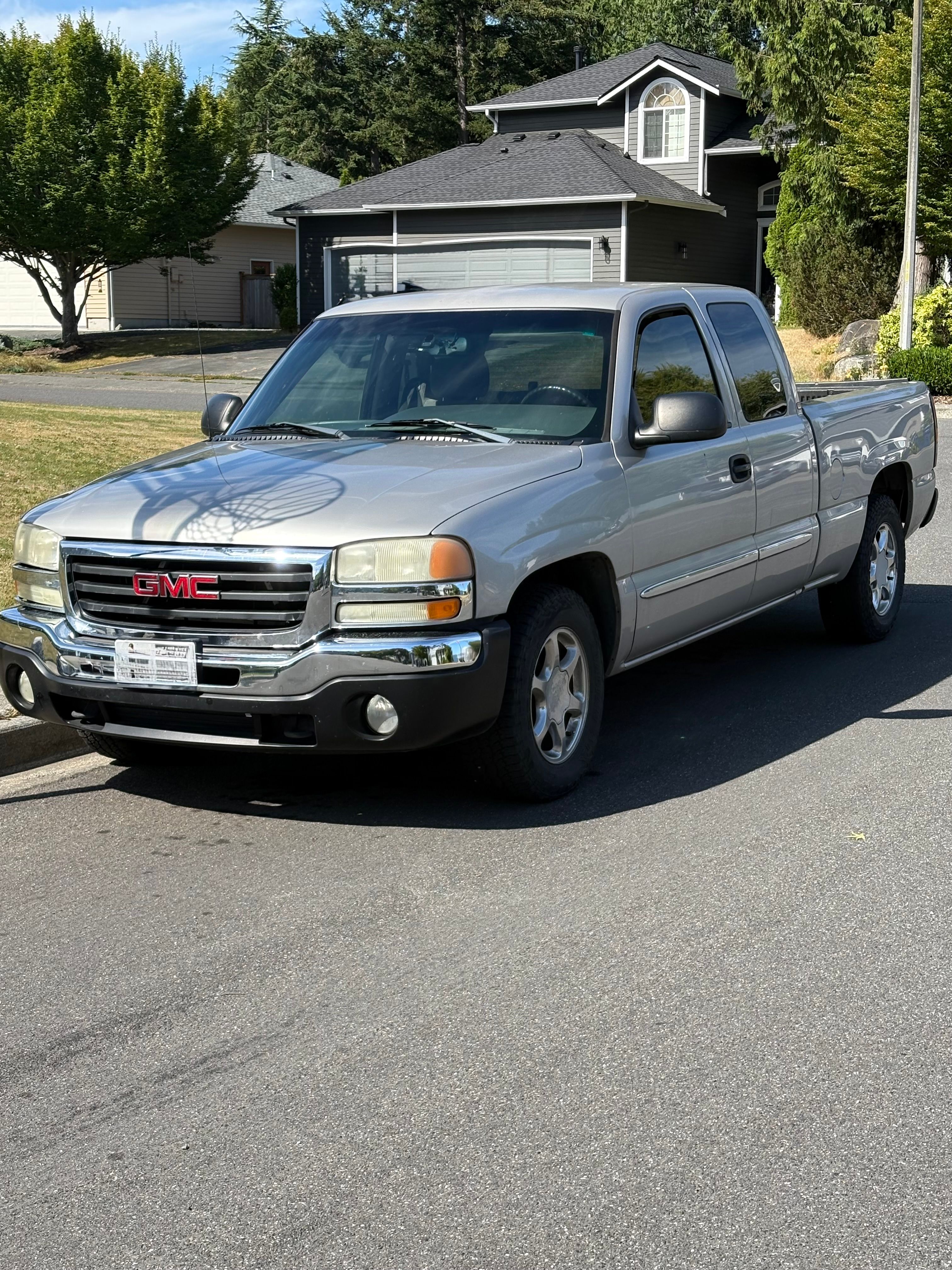 Used 2006 GMC Sierra 1500 SLE RWD image 2