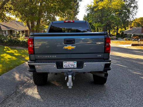 Used 2015 Chevrolet Silverado 2500 LTZ w/ Duramax Plus Package AWD/4WD image 5