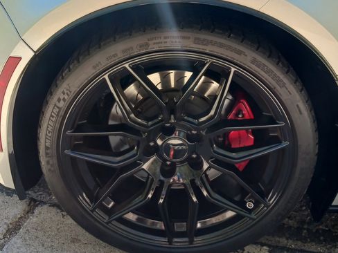 Used 2017 Chevrolet Corvette Grand Sport image 18