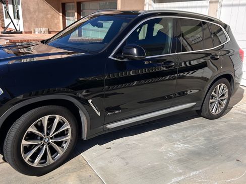 Used 2018 BMW X3 xDrive30i image 2