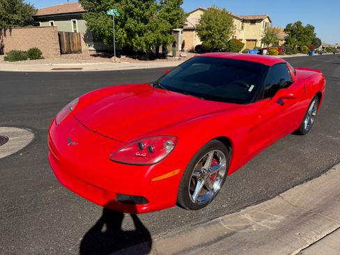Used 2012 Chevrolet Corvette Coupe image 2