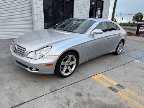 Used 2006 Mercedes-Benz CLS 500 image 4