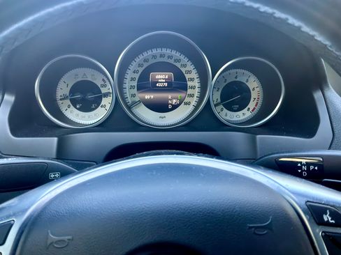 Used 2015 Mercedes-Benz E 550 Cabriolet image 17