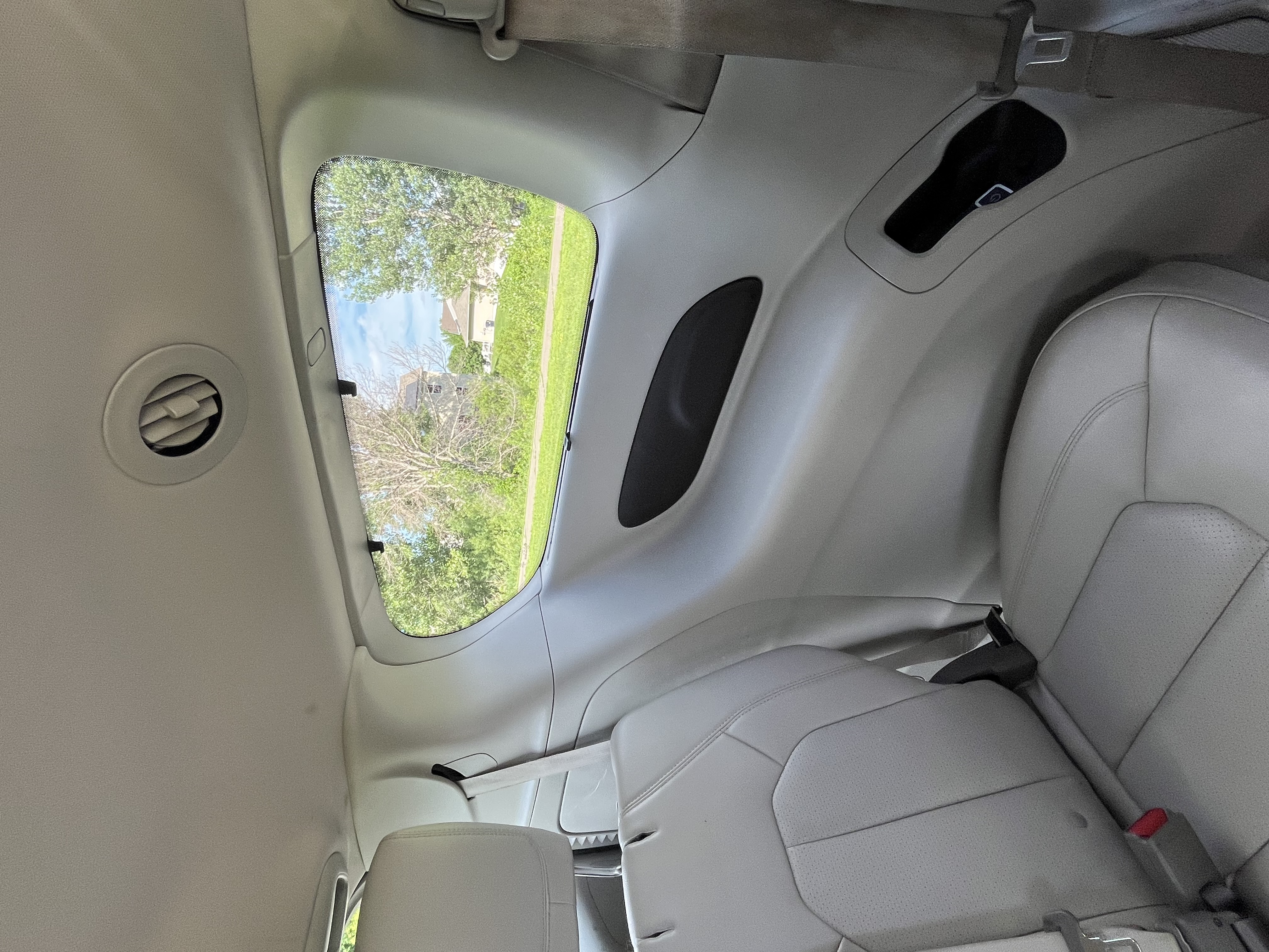 Used 2021 Chrysler Pacifica Touring-L w/ Uconnect Theater Family Group AWD/4WD image 24