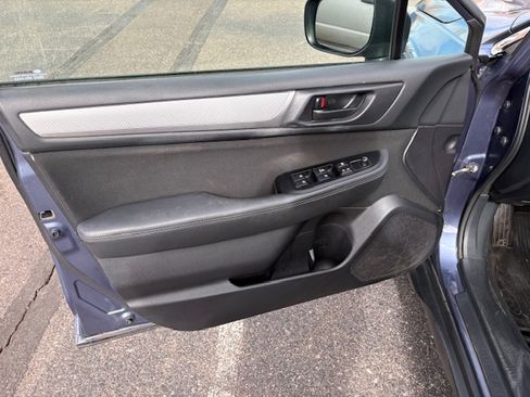 Used 2018 Subaru Outback 2.5i image 15