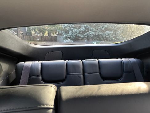 Used 2021 Tesla Model Y Long Range image 13