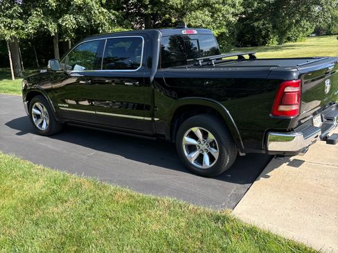 Used 2019 RAM 1500 Limited AWD/4WD image 4