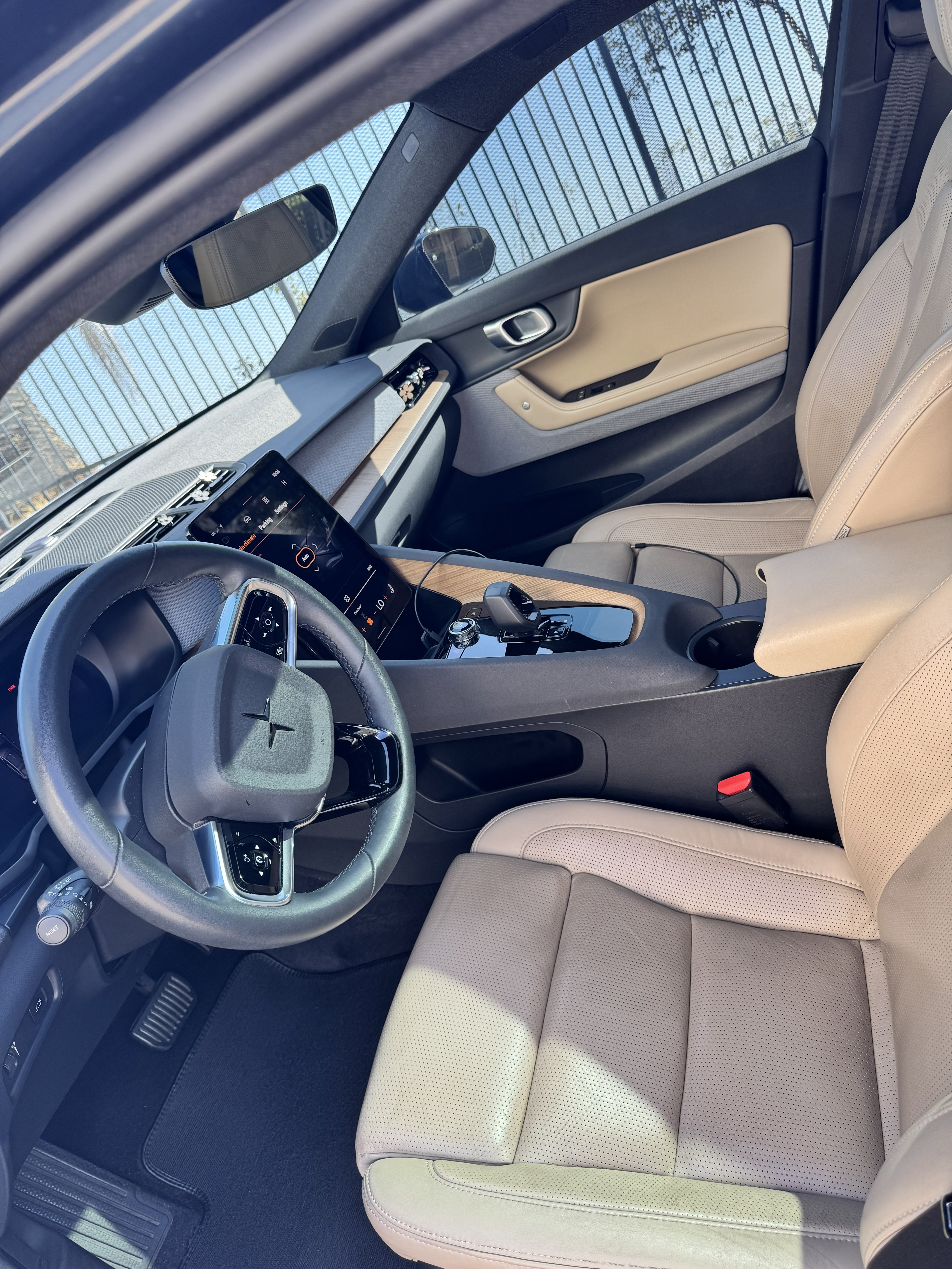 Used 2022 Polestar Polestar 2 w/ Plus Package AWD/4WD image 8