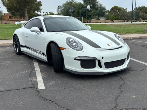 Used 2015 Porsche 911 GT3 image 6