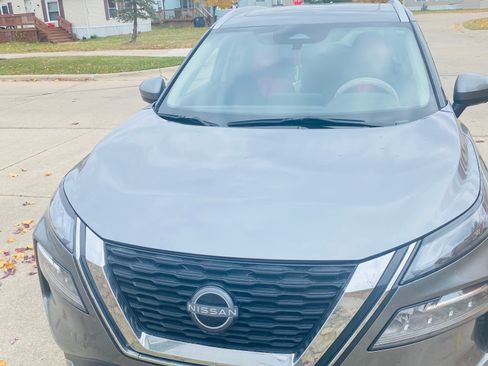 Used 2023 Nissan Rogue SL w/ SL Premium Package image 1