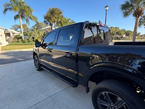 Used 2023 Ford F150 Lariat w/ Equipment Group 502A High image 9