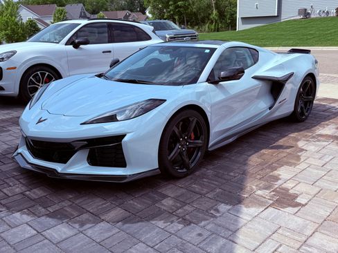 Used 2024 Chevrolet Corvette Z06 w/ Stealth Interior Trim Package RWD image 1