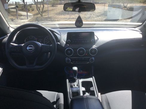 Used 2025 Nissan Sentra S image 9