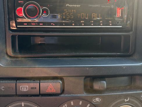 Used 2006 Scion xB FWD image 4
